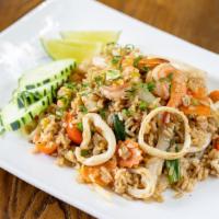 H&I Brown Fried Rice · Shrimp, squid, carrot, onion, tomatoes, egg, scallion, garlic w/ Thai sauteed sauce