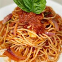Pasta Al Pomodoro Dinner · Choice of spaghetti, penne or fettuccine.