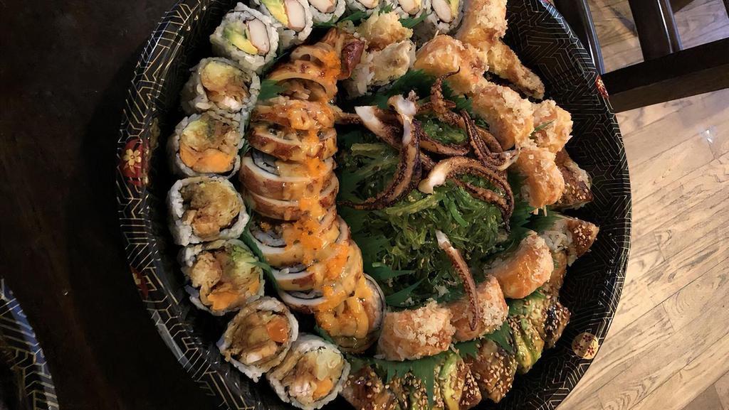 Sushi Lunch · Five piece sushi, one tuna roll.