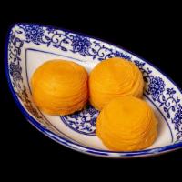 Durian Puff 榴蓮酥 · 