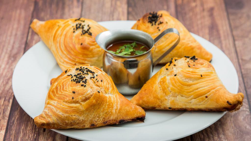 Samsa With Meat
 · Baked meat pie.