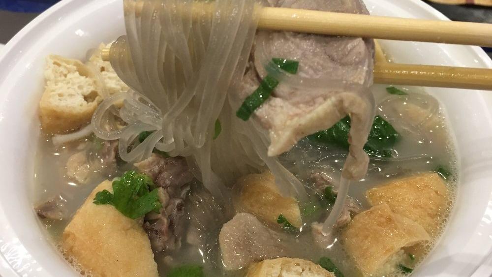 桂花鸭粉丝汤（鸭肉）/ Guihua Duck With Noodle Soup · 
