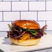 Weekends Beyond Burger · Beyond Burger (R) patty, mixed greens, grilled tomato, grilled peppers and onions, cheddar, ...