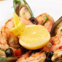 West Coast Salad · Grilled shrimp and black mussels with provence herbs