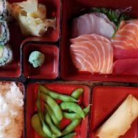 Sushi Bento Box · 4 pieces.