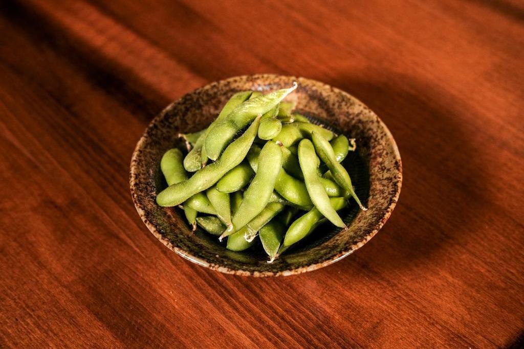 Edamame · Boiled soybeans with Himalayan pink salt