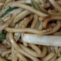 Stir Fried Noodle With Beef & Green Pepper 小椒牛肉絲炒飯 · Spicy ++
