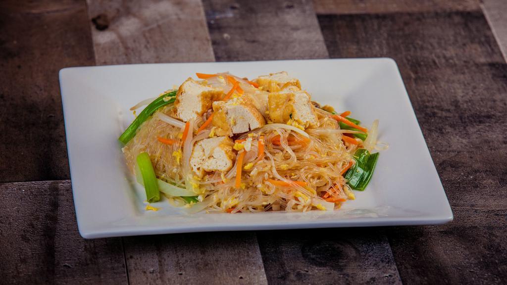 Cellophane Noodle · Egg, bean sprout, carrot, scallion, and onion.
