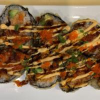 Crush Roll · Spicy. Eight jumbo pieces. Spicy tuna, salmon, white fish and avocado, deep fried, top with ...