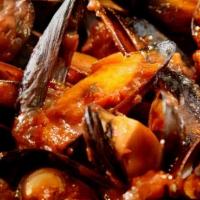 Mussels Marinara · Served with a choice of pasta (spaghetti penne or linguini) and salad.