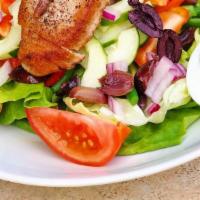 Niçoise Salad · Grilled tuna, mixed greens, string beans, red peppers, red onions, potatoes, anchovy, Nicois...