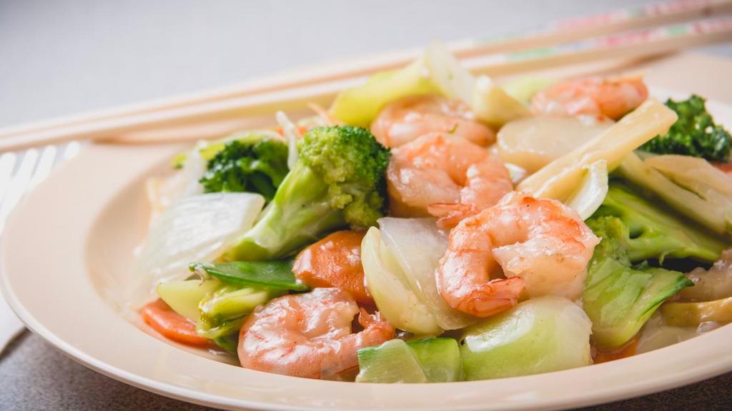 Steamed Shrimp With Vegetable · Jumbo shrimp.
