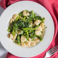 Gnocchi With Broccoli Rabe With Garlic & Oil · 