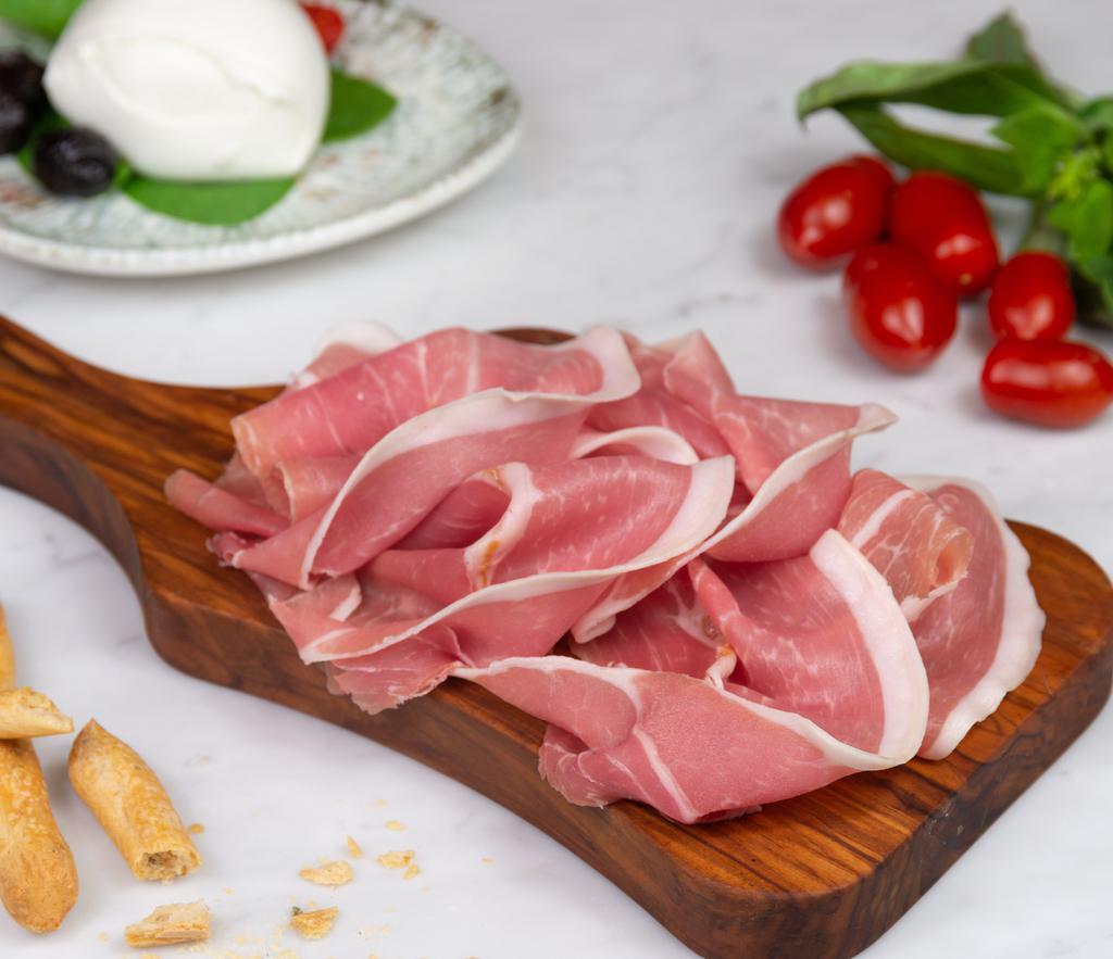 Prosciutto Crudo Di Parma Dop Galloni Gold · Savory air-cured aged pork leg.  

This is one of the most representative products of Made in Italy and most appreciated and known in the world.