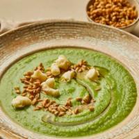 Crema Di Broccoli · Broccoli soup with spelt and goat cheese