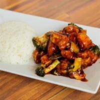 General Tso’S Chicken.... · A lighter version of the traditional dish; thinly coated chicken stir-fried with broccoli, o...