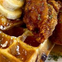 Baucees Box #5 · COMES WITH CHICKEN N' WAFFLES , DESSERT, & A DRINK!