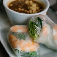 Goi Cuon · Summer roll with shrimp, rice vermicelli, lettuce and mint