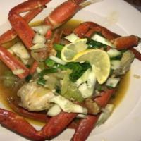 Steamed Snow Crabs Legs · 