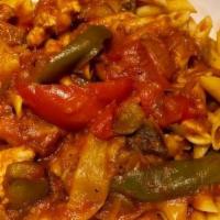 Spaghetti E Pollo Cacciatore · Sliced chicken breast, onions, mushrooms, tomatoes, white wine, peppers, in light tomato sau...
