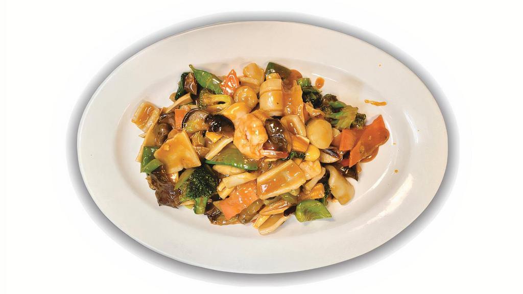 팔보채 Palbochae · Stir-fried mixed seafood and vegetables in spicy sauce.