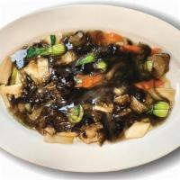 발채 모듬 버섯 Assorted Root Mushrooms · Stir-fried mixed mushrooms and black moss in brown sauce.