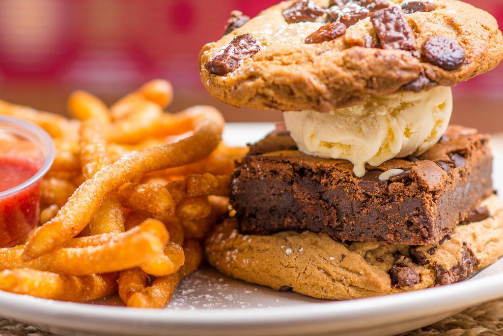 Lucky's Burger and Brew · American · Desserts · Burgers · Salad