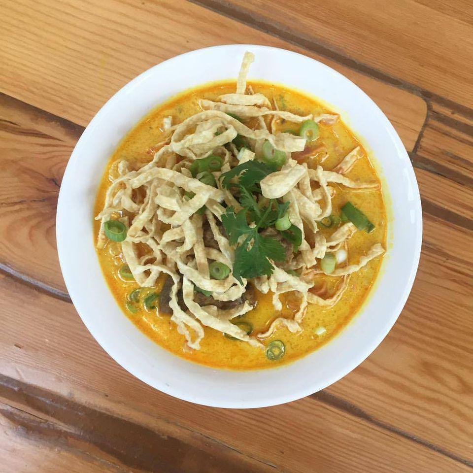 Khaosan Road Eatery · Thai · Vegetarian · Soup · Chinese · Desserts
