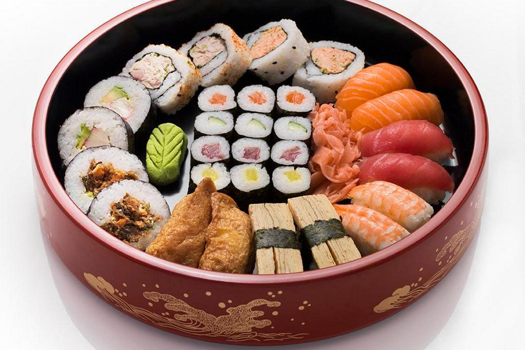 Akari Sushi · Japanese · Sushi · Asian · Salad