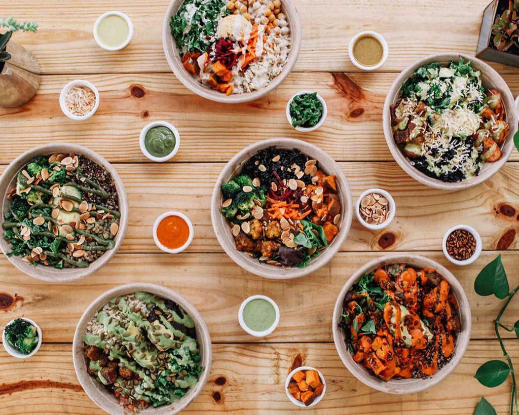 Della Bowls · Salad · Other · Healthy · Lunch · Takeout · Drinks · Smoothie · Food & Drink · Vegetarian · Vegan