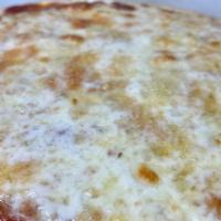 Pizza Margherita · Tomato sauce, oregano, mozzarella, black pepper, extra virgin olive oil