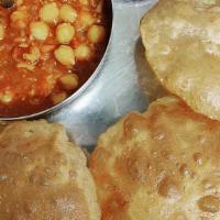 Subji Puri · 3 Puri and Potato Gravy