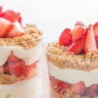 Strawberry & Banana Parfait · Strawberry & Banana, Granola w/ Chobani Greek Yogurt Non-Fat Plain 8oz