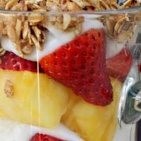 Strawberry & Pineapple Parfait · Strawberry, Pineapple, Granola w/ Chobani Greek Yogurt Non-Fat Plain