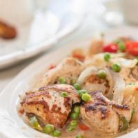 Garlic Chicken Chunks · Boneless chunks of chicken sauteed in olive oil, garlic, spices, bell peppers, and onions. S...