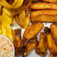 Alitas Con Queso Frito · Chicken Wings With Fried Cheese.
