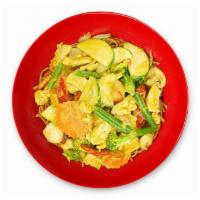 Yellow Coconut Curry Noodle Bowl · broccoli, carrot, string beans, red bell pepper, mushroom, zucchini