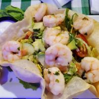 Ensalada Dulce J.M (Camarones) · Shrimp Mixed country salad with lettuce, tomatoes, onions.cucumbers, avocado, shredded chees...