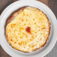 Personal Guayaba Y Queso · Guava & Cheese Pizza