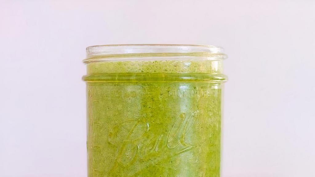 Green Life · coconut water, banana, kale, spinach, cucumber, cold pressed ginger, lemon juice, dates