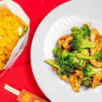 Steamed Chicken With Broccoli · 