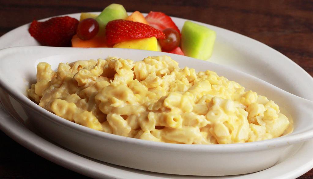 Kid'S Mac & Cheese · Creamy macaroni and cheese and a side