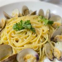 Linguine Vongole · In a white wine sauce, extra virgin olive oil, fresh garlic & parsley.