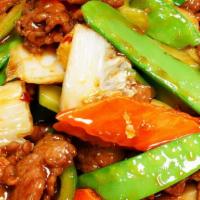 Szechuan Beef (Carne De Res Con Vegetables Picante) · Hot and spicy.