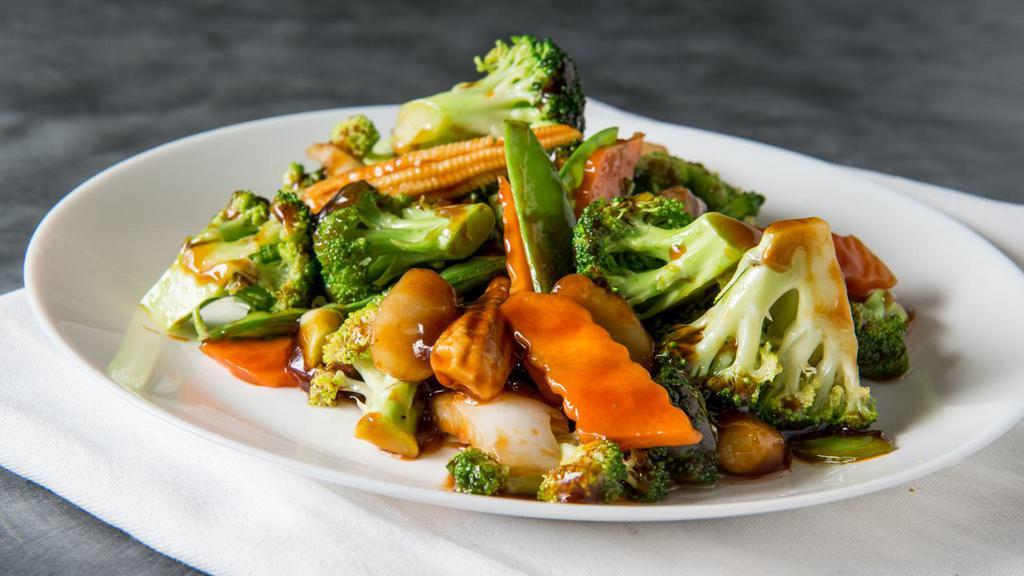 Mixed Vegetables With Garlic Sauce · Hot and spicy.