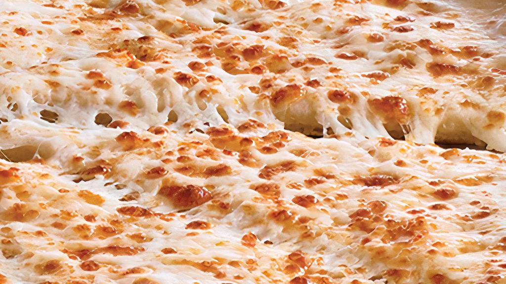 Alfredo · Traditional crust brushed with garlic butter and topped with creamy Alfredo sauce and 100% real cheese. . Medium and Large: 10 slices. Giant, Deep Dish, Flatbread, and Stuffed Crust: 12 slices.  *Calories listed are by slice