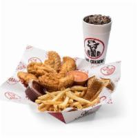 Slim'S Meal · 5 tenders served with Texas toast, a side of your choice, 2 dipping sauces and a drink.
