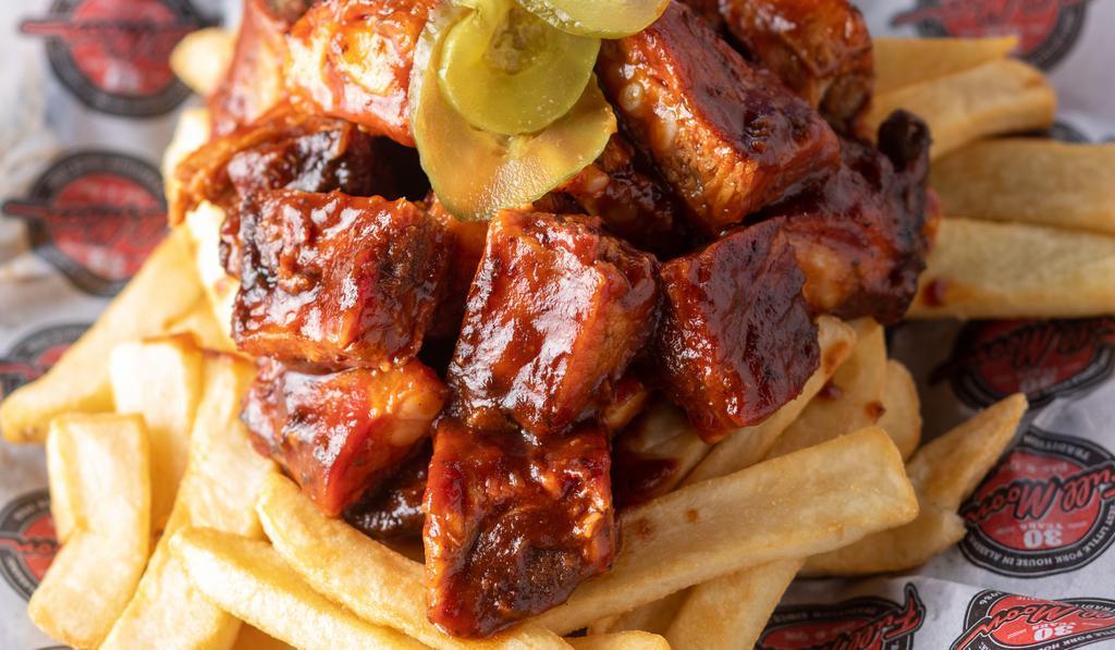 Full Moon Riblets · Served with a Trimming. Classic ribs dipped in our famous bbq sauce.