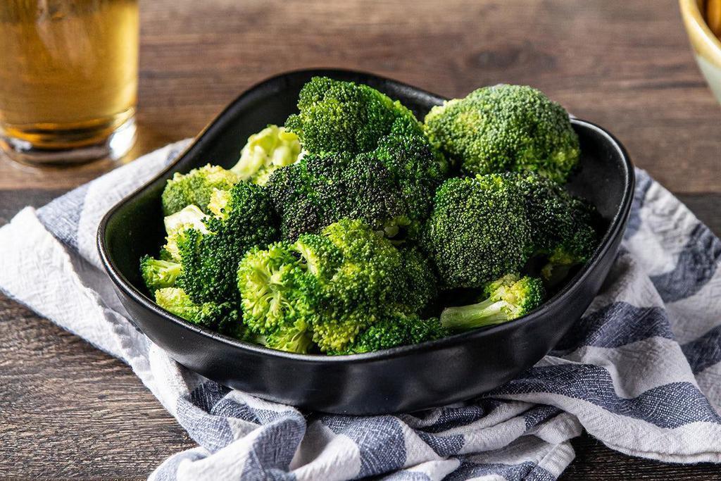 Heat & Serve Broccoli · Serves 10-12.