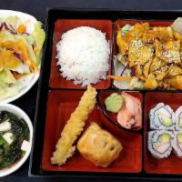 Chicken Teriyaki Lunch Box 日本鸡盒 · Tender white meat chicken sautéed in sweet teriyaki sauce finished with sesame seed, served ...
